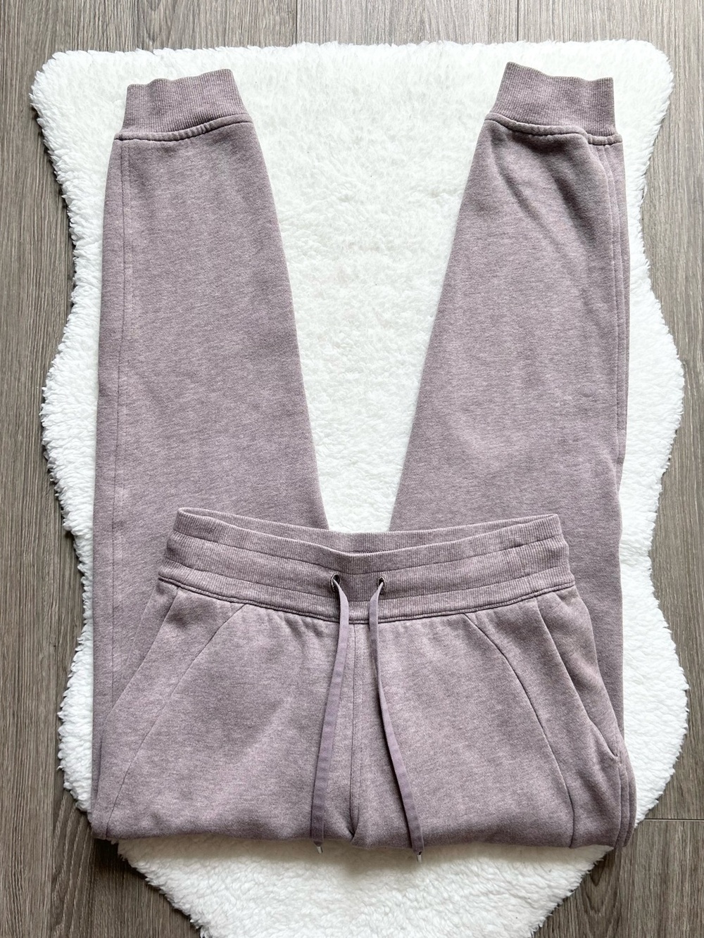 Lululemon Heathered Violet Verbena Scuba Joggers